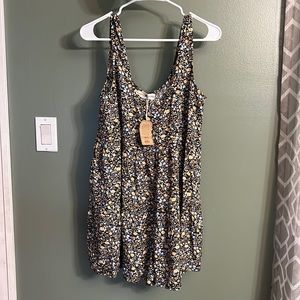 New with tags, Natural Life brand, floral romper size xs/s